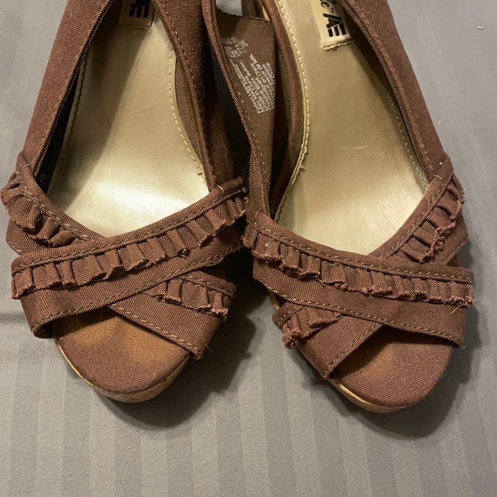 Brown fabric cork wedge from American eagle